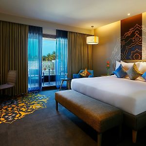 Deluxe Suite Balcony One-time complimentary minibar refill